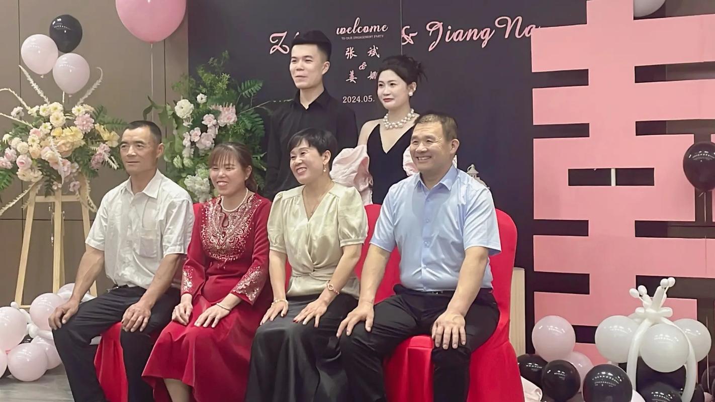 新澳门彩历史开奖记录走势图表和05后女生养3个弟妹与20岁女孩养三个弟妹