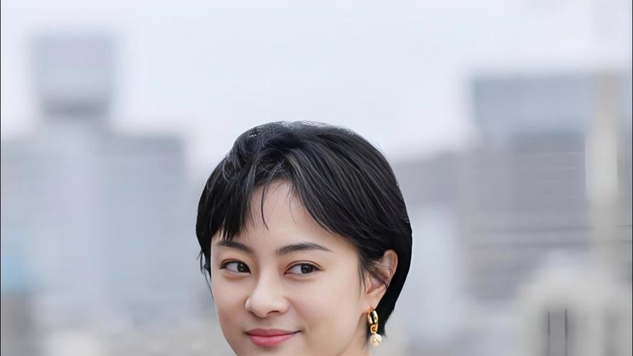 新澳门开奖记录新纪录和孙俪唇下痣没了与孙俪嘴唇的痣