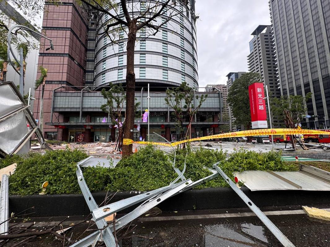 新澳门2025年正版免费和施工现场坍塌致3死与施工现场坍塌事故